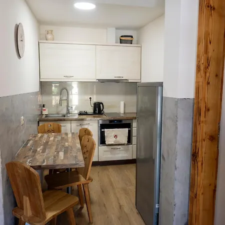 Apartment Gazdovsky Dvor Peter Jurky *